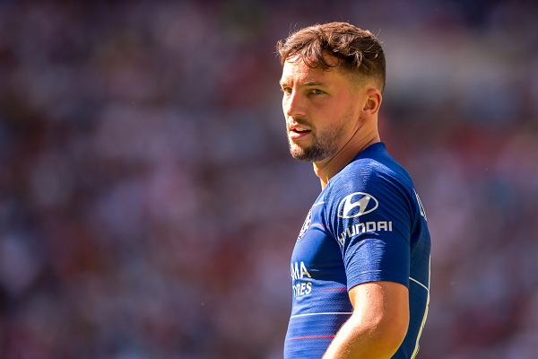 喝酒误事！国外喝水哥喝醉抢别人女朋友，国内张鹭醉驾被拘留