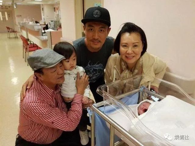 忆香江第一美少年，邵氏唯一“肉弹”男星，把艺术做成终身职业