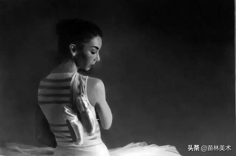 唯美的女性人体素描,细腻到让人流鼻血!