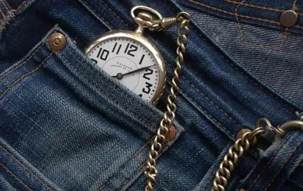 牛仔裤是如何产生和发展的,牛仔裤都有哪些功能