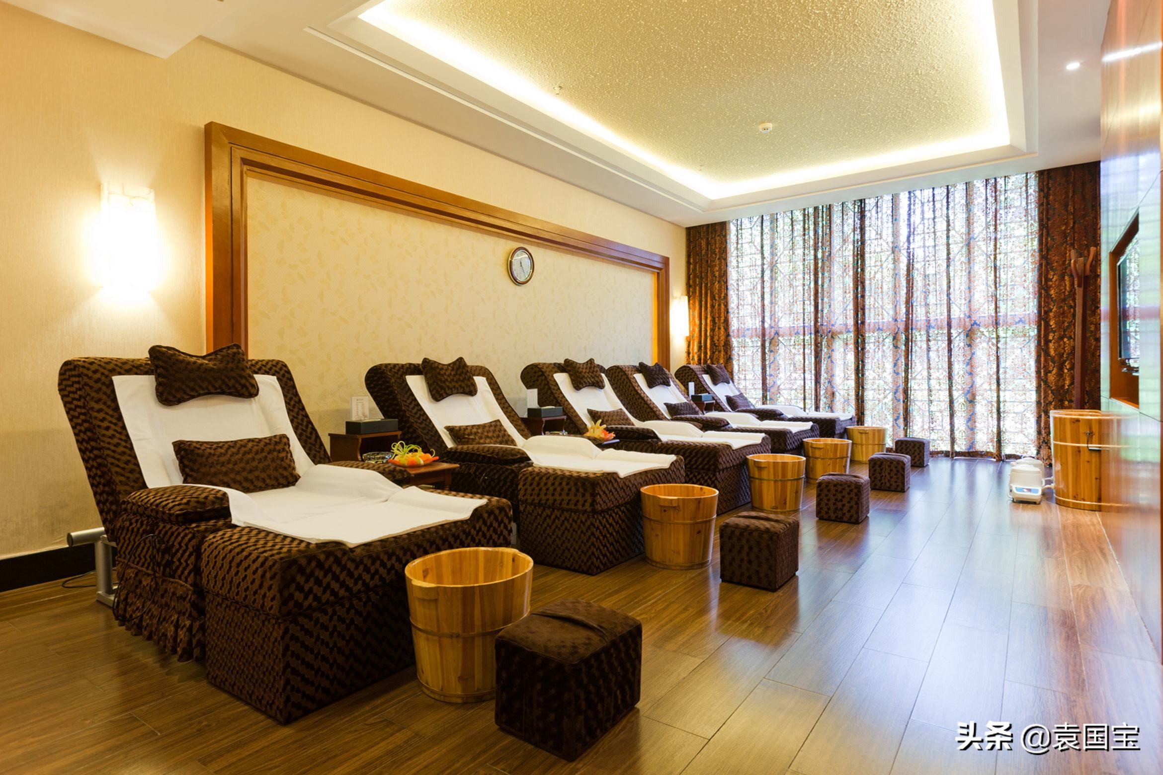 上海足浴店老人一年花费300万,上海67岁阿姨一年洗脚花300万