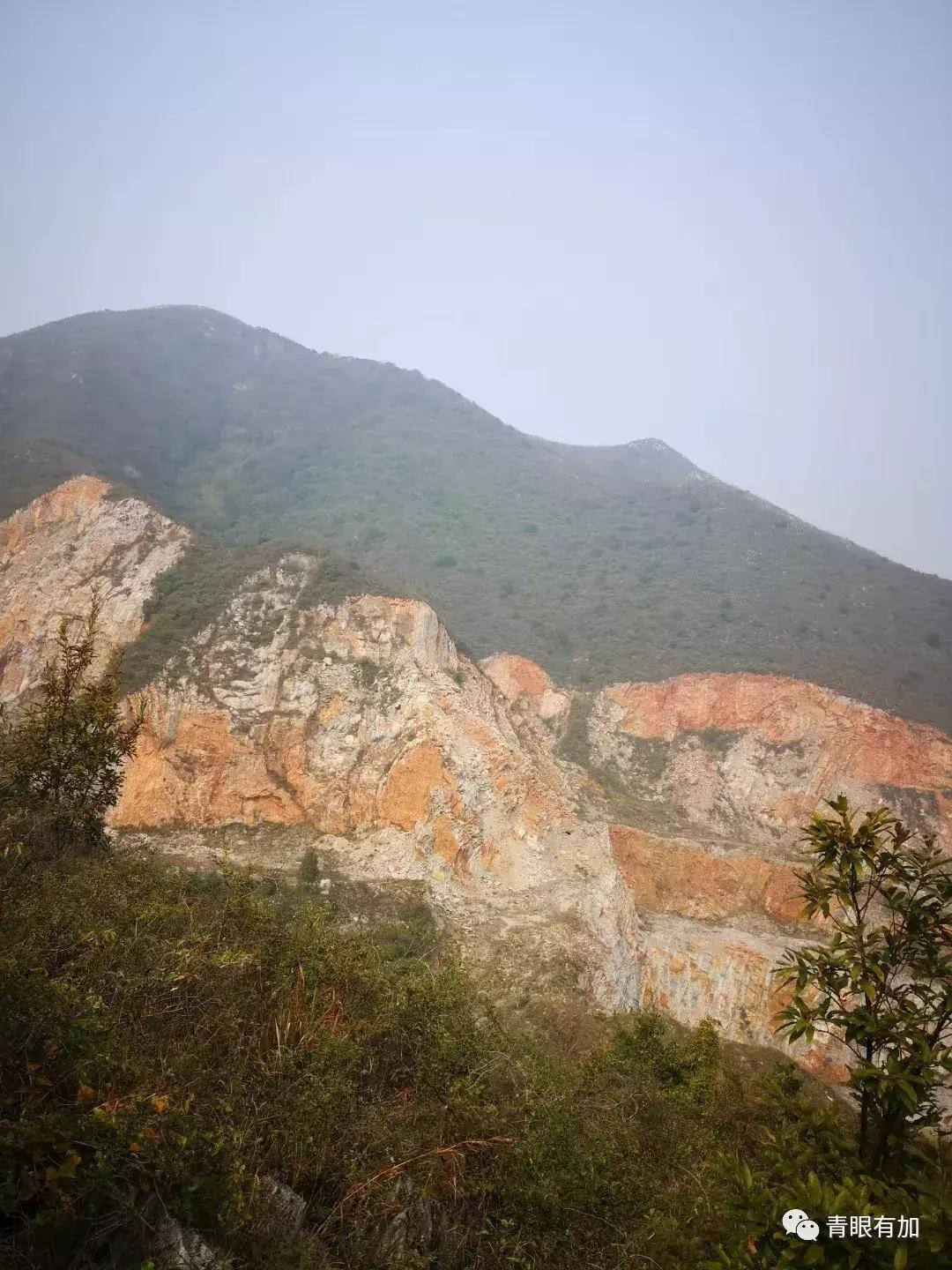 我站在方城大山的伤口