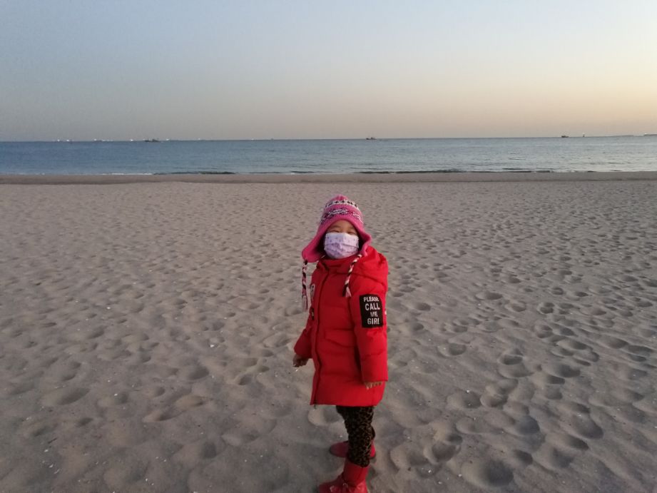 这天让我带去海边玩然后吃海天一色