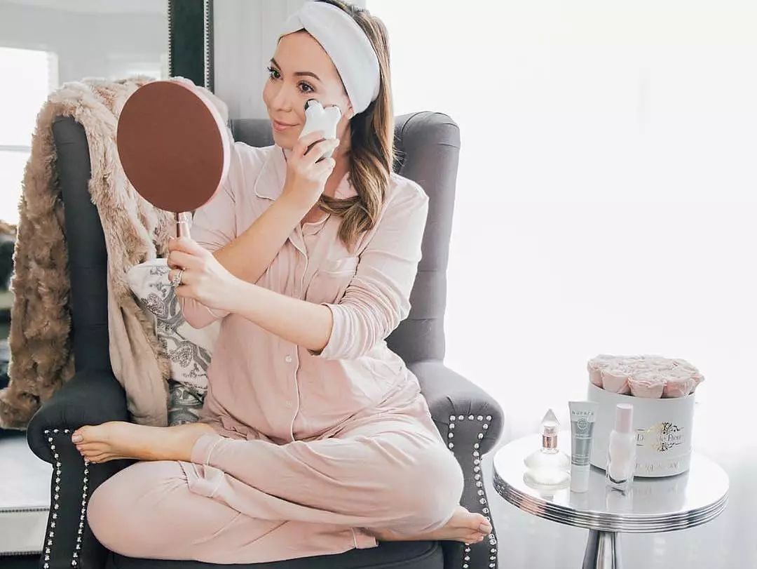 上万元的网红美容黑科技，真的值得买吗？！