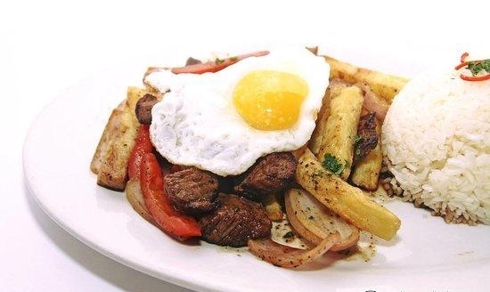 长相像外国人的汉族人,长相酷似中国人的印第安人