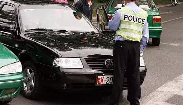 军车与民车发生交通事故怎么办,军车与私家车发生交通事故