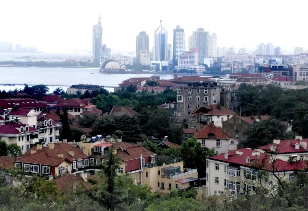 入住海景酒店视频,住进了民宿里能看海赏山