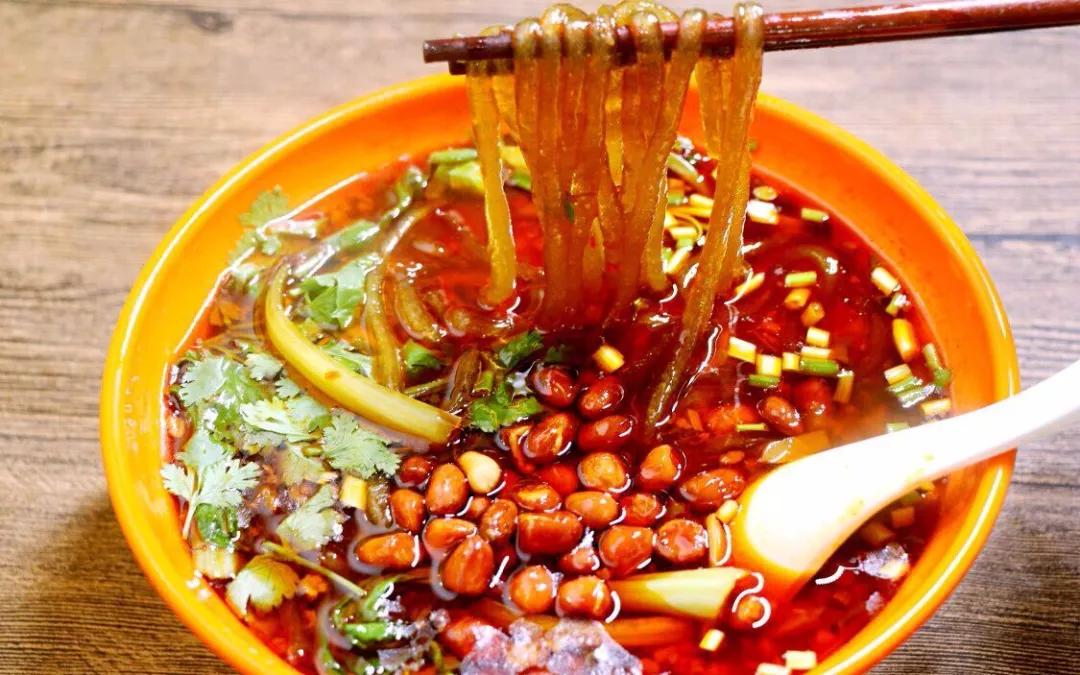 酸辣粉和臭豆腐店选址,炸酱面酸辣粉店怎么选址