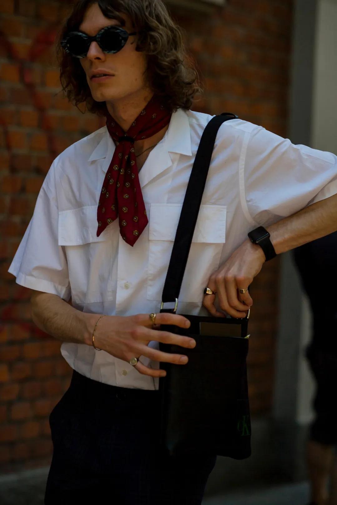 白衬衫是不是男人穿都好看,能把白衬衫穿得好看的男人