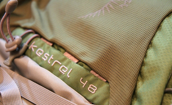 小鹰登山包38升评测,小鹰登山包新款38l与48l区别