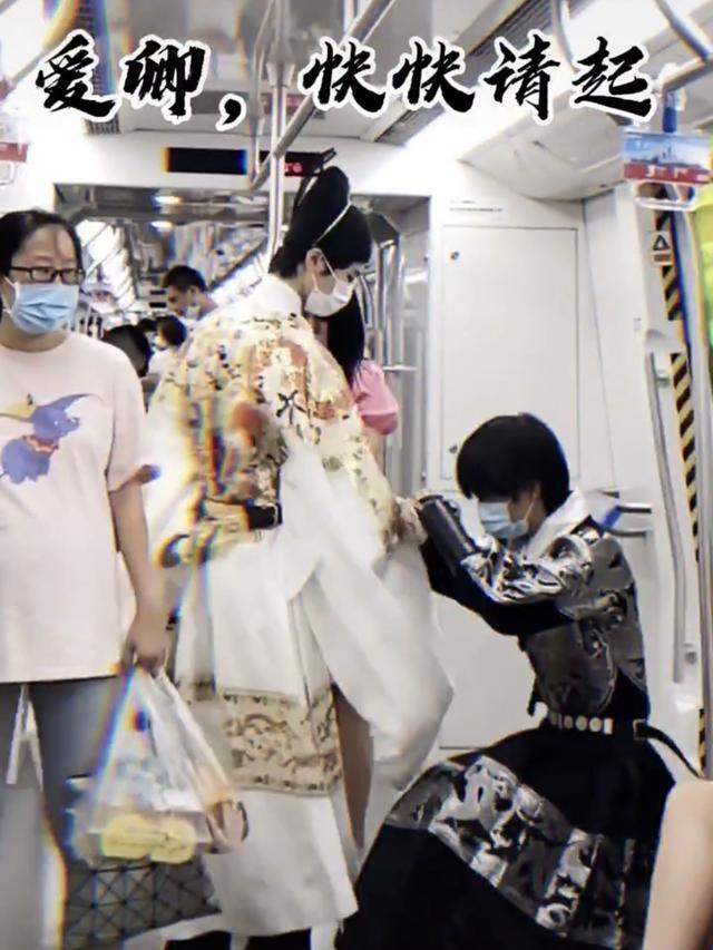 为什么汉服圈很少提汉尚华莲,汉服坑究竟坑在何处