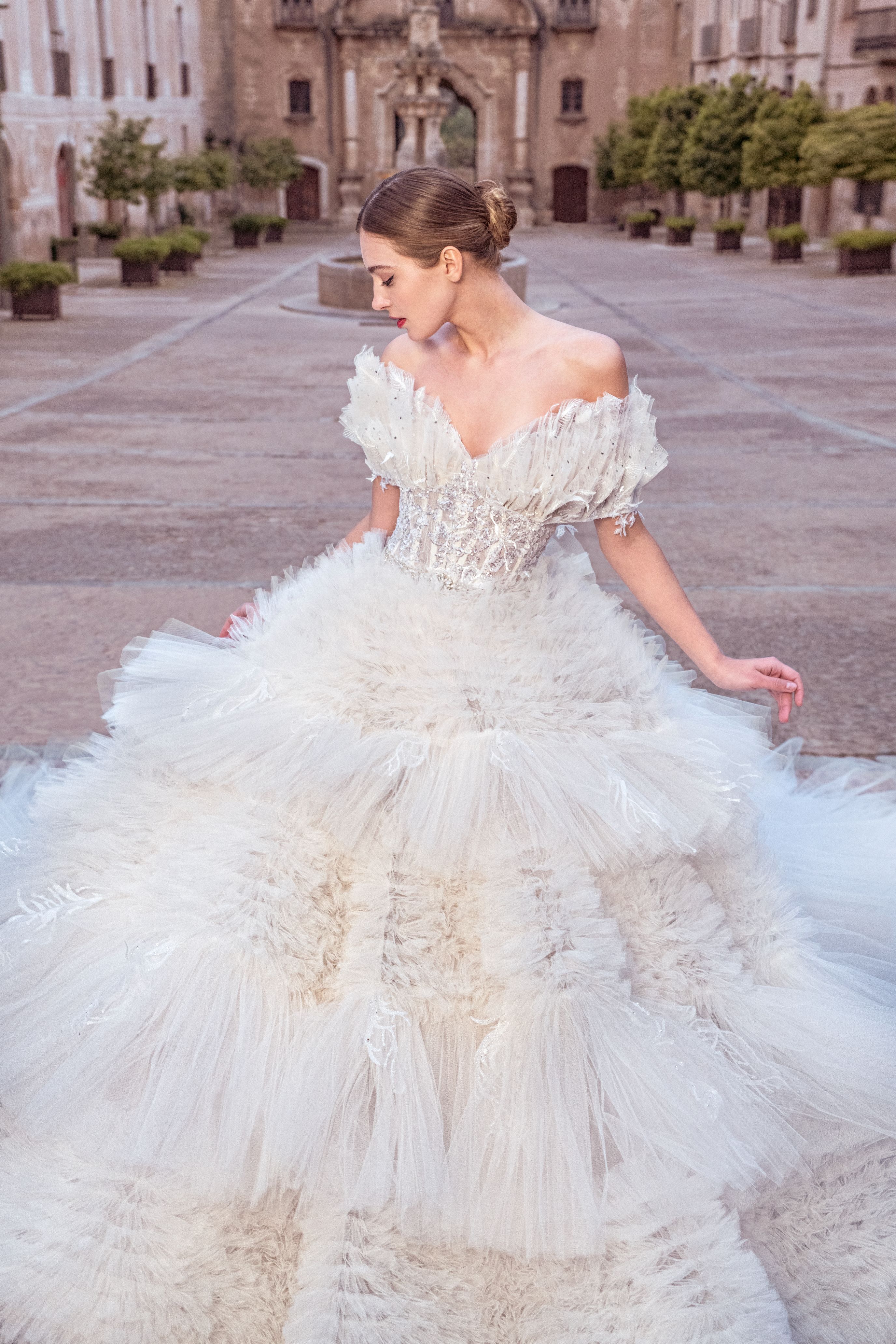 juliakontogruni高定婚纱,juliakontogruni婚纱多少钱