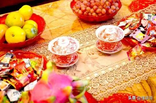 古时候女孩子送男孩子的定情信物,古时候男女互送什么作为定情信物