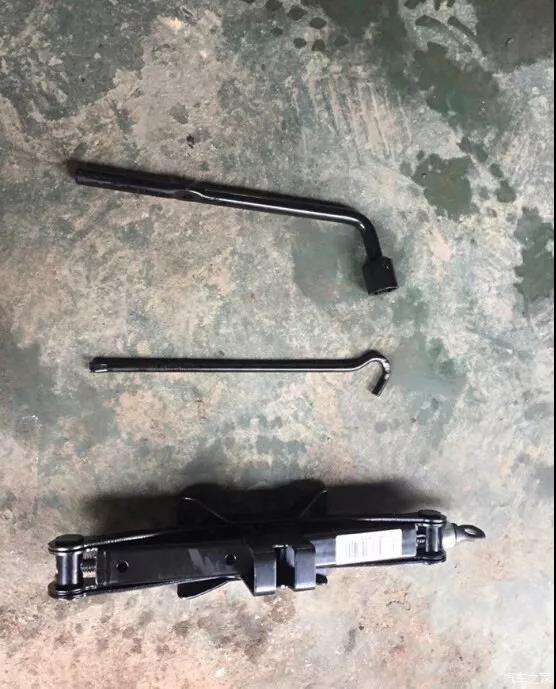 如何更换轮胎,如何更换轮胎备胎