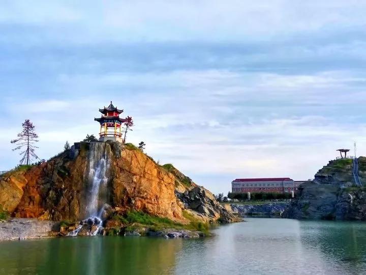 辽宁省普通高等院校(二十二)渤海大学