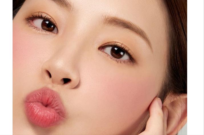 韩国女生用的彩妆,高颜值的平价彩妆推荐女生用