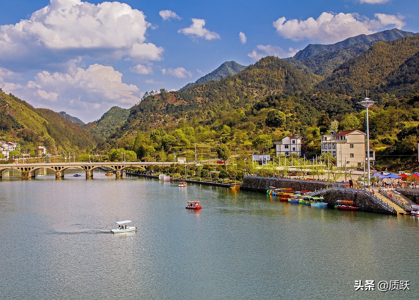 鑻忚郊缂欎簯浠欓兘,鑻忚郊绗斾笅鐨勪笁娓呭北