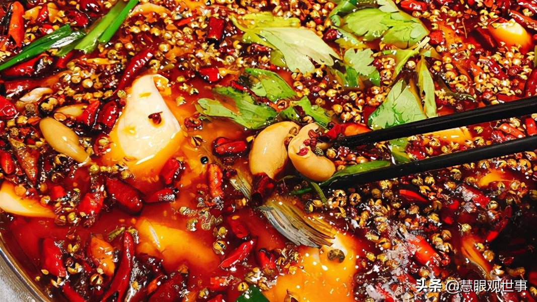 《侯海洋基层风云》中肥肠火锅鱼发生的故事