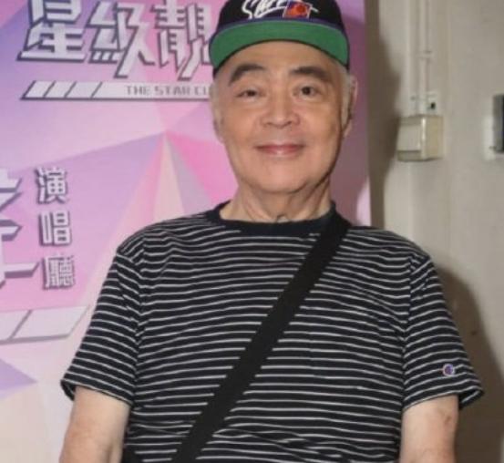 张伟文演唱会无奈,张伟文全程坐轮椅献唱