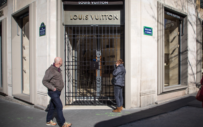 lv免费向法国医院生产洗手液,lv卖洗手液