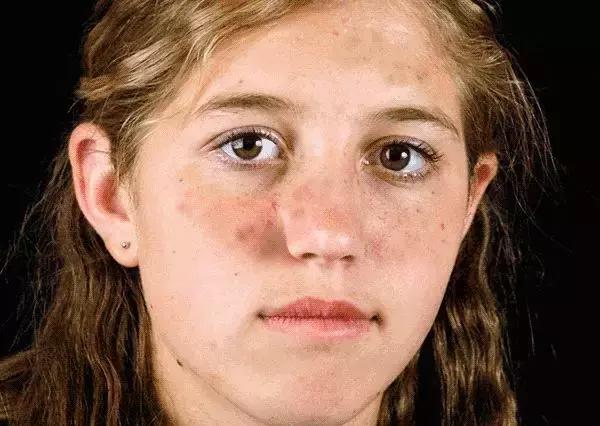 日本skii小灯泡多少钱,skii两款小灯泡对比