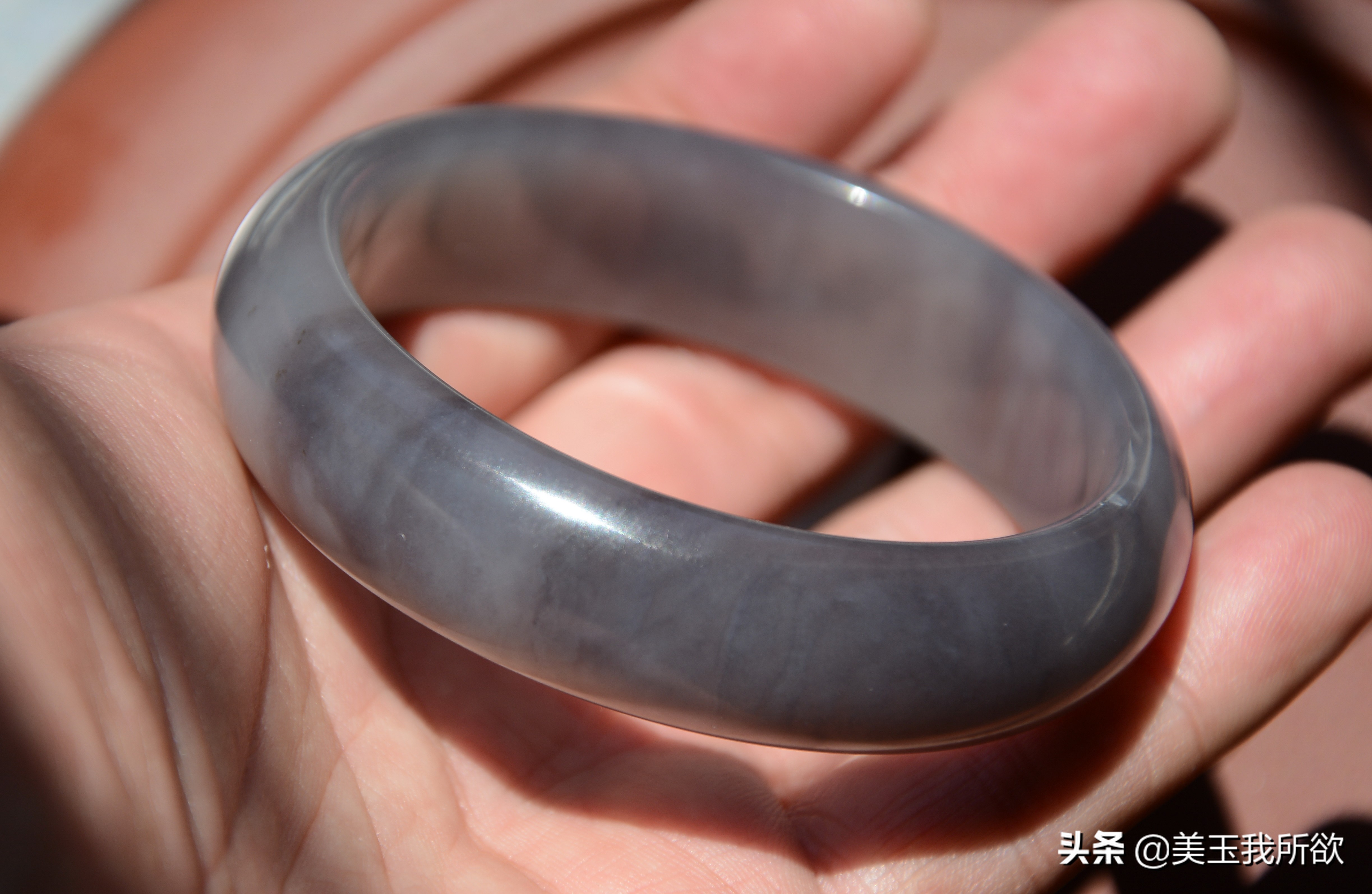 和田玉碧玉多色的手镯图片,和田玉手镯青玉图片