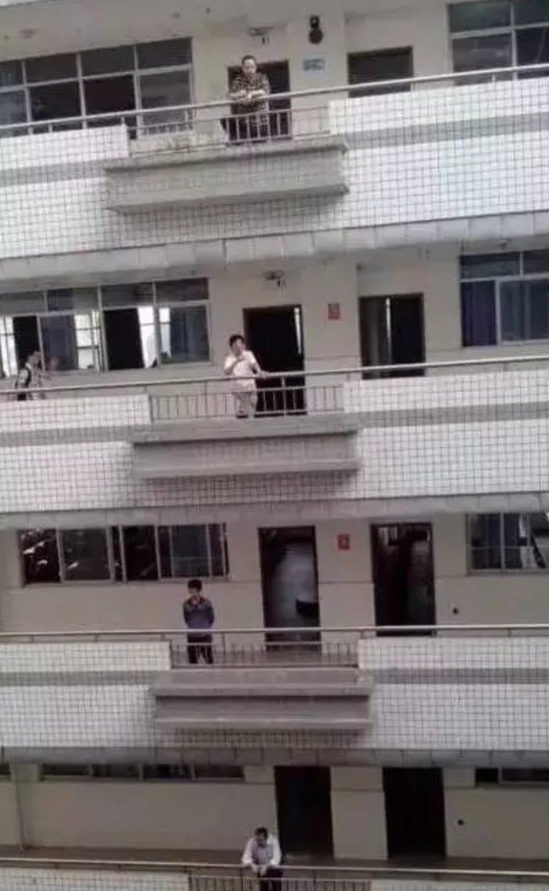 谁的学生时代没有遗憾,谁的学生时代没遇到过几个老师