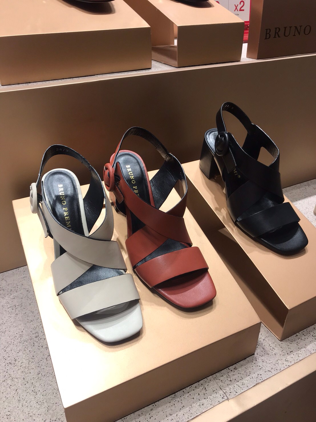 泰国曼谷性价比高的商场,泰国曼谷附近的有名商场