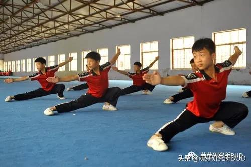 什么兴趣班适合大龄孩子学,什么年龄报兴趣班