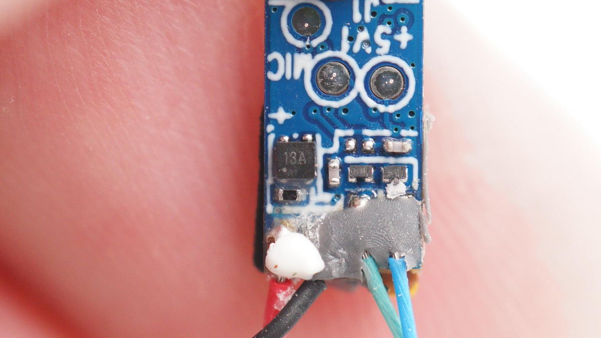 远销非洲的TWS真无线耳机应该注意什么？拆解传音TECNOBuds2看看