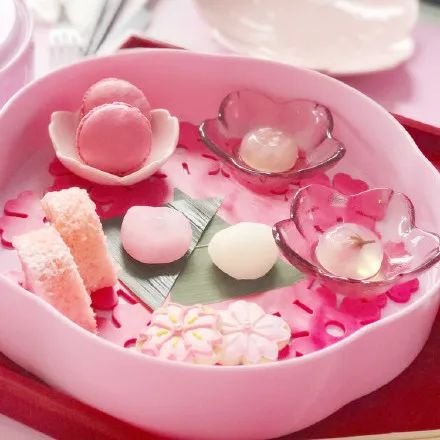 樱花味真的好闻吗,骗人的草莓包装