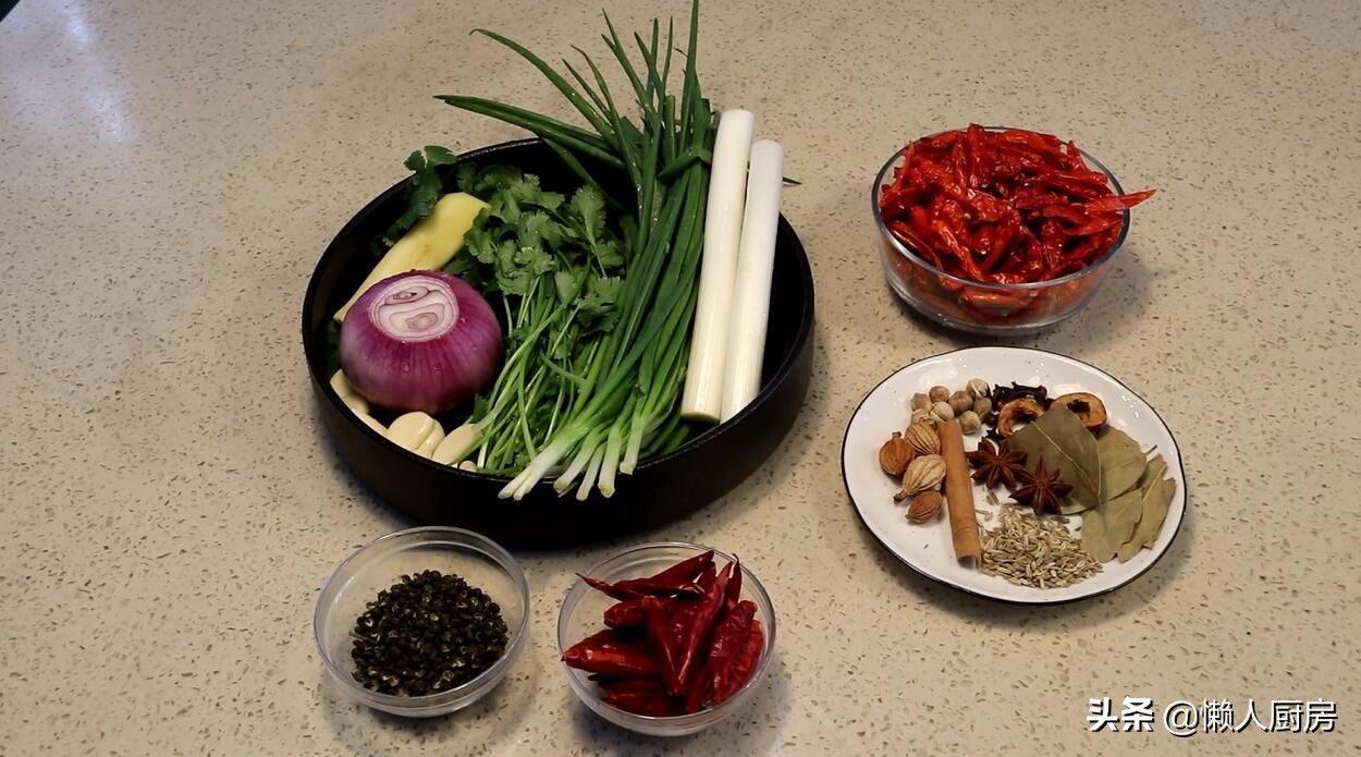 如何自己在家制作麻辣火锅底料,麻辣火锅底料羊蝎子火锅的做法