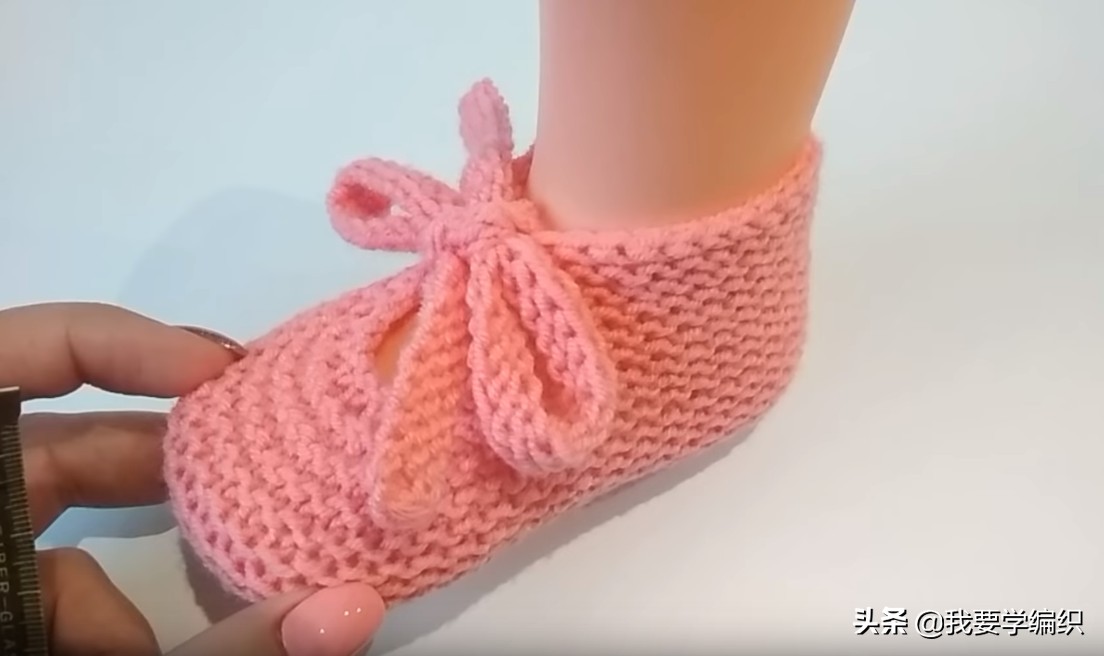 新生儿鞋袜秋冬0-3个月系带,宝宝鞋袜的编织方法全教程