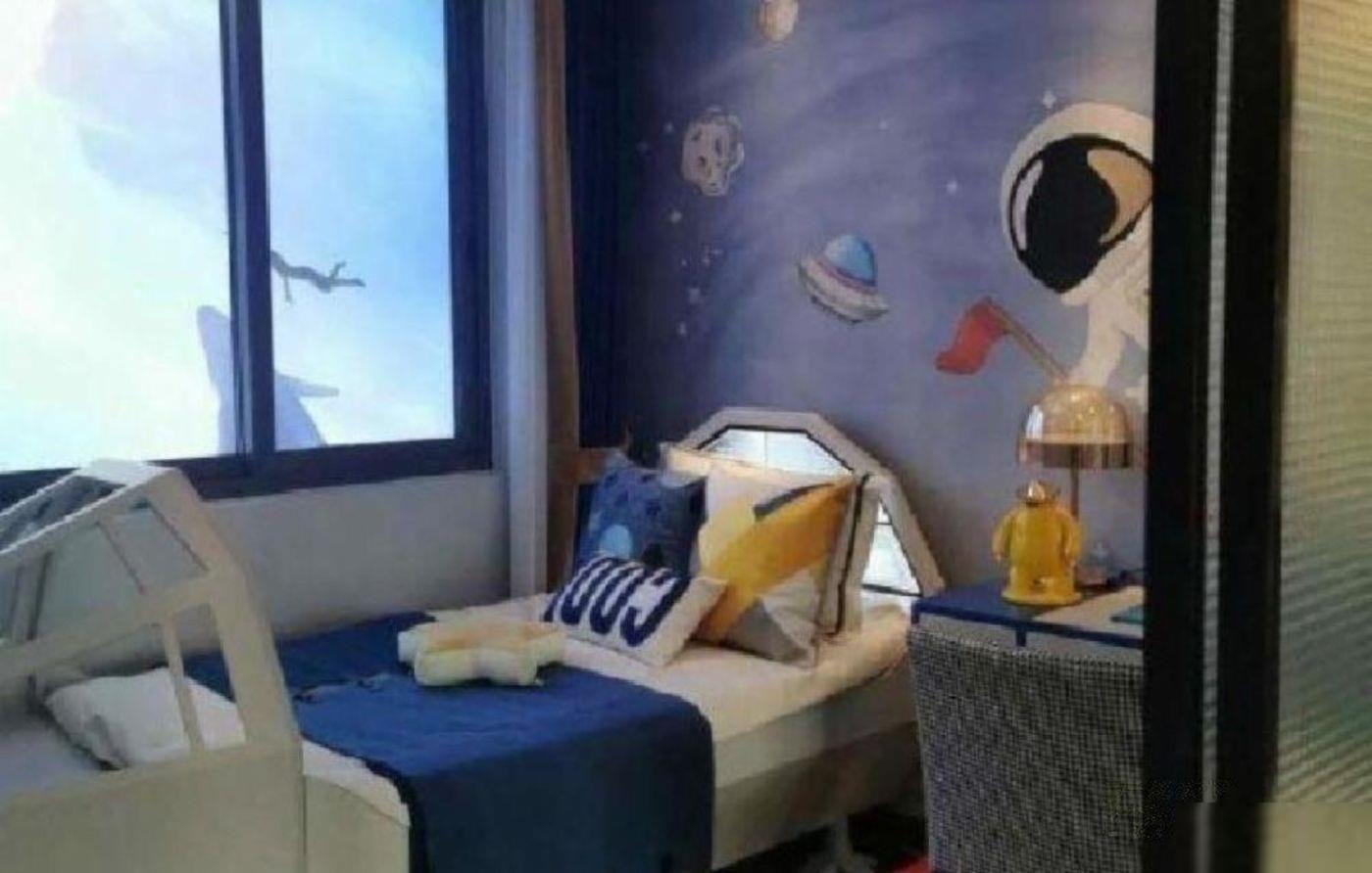 太仓万达广场旁，住宅洋房，可落户可上学，拎包入住！现房出售