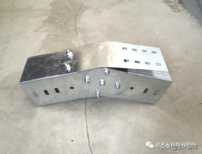 300桥架做90度弯头,桥架水平弯头制作与计算