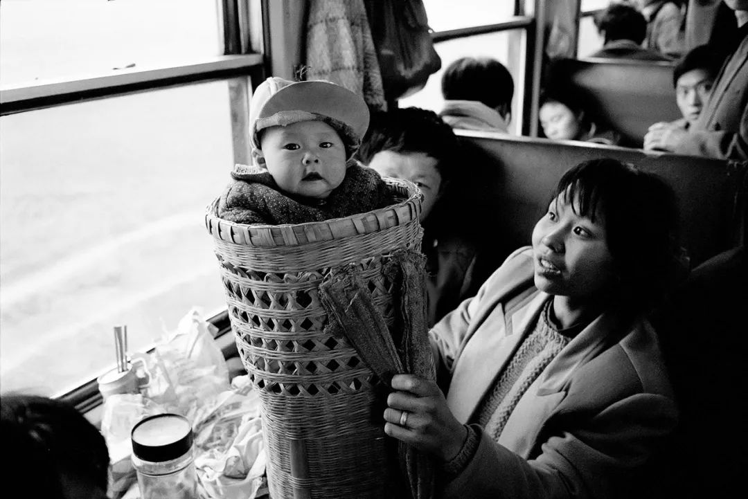 回忆二十几年前坐绿皮车的感觉,坐老式绿皮车是什么感觉