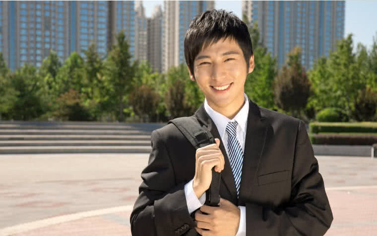 硕士毕业入职8个月想辞职,硕士毕业一年想辞职再怎么找工作