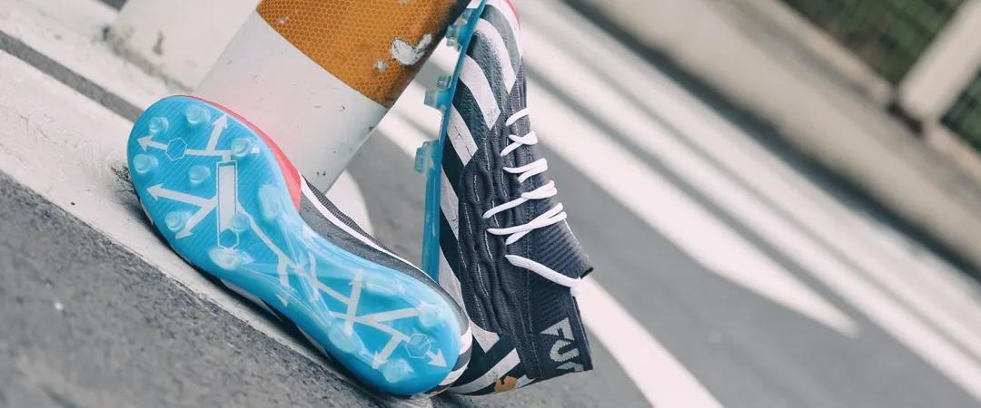 足球世界新赛季阵容,2022足球装备