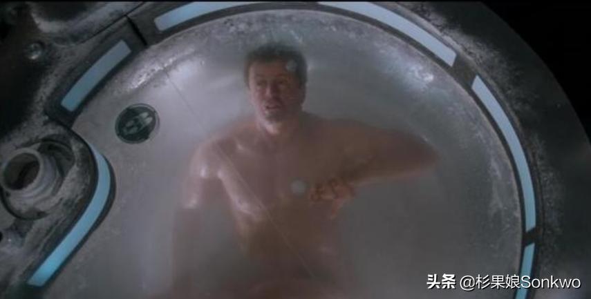 赛博朋克2077强手银尼新彩蛋唱歌,赛博朋克2077中边缘行者的彩蛋