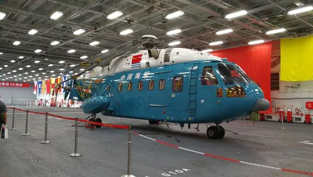 参观辽宁号航母,参观辽宁舰第一视角