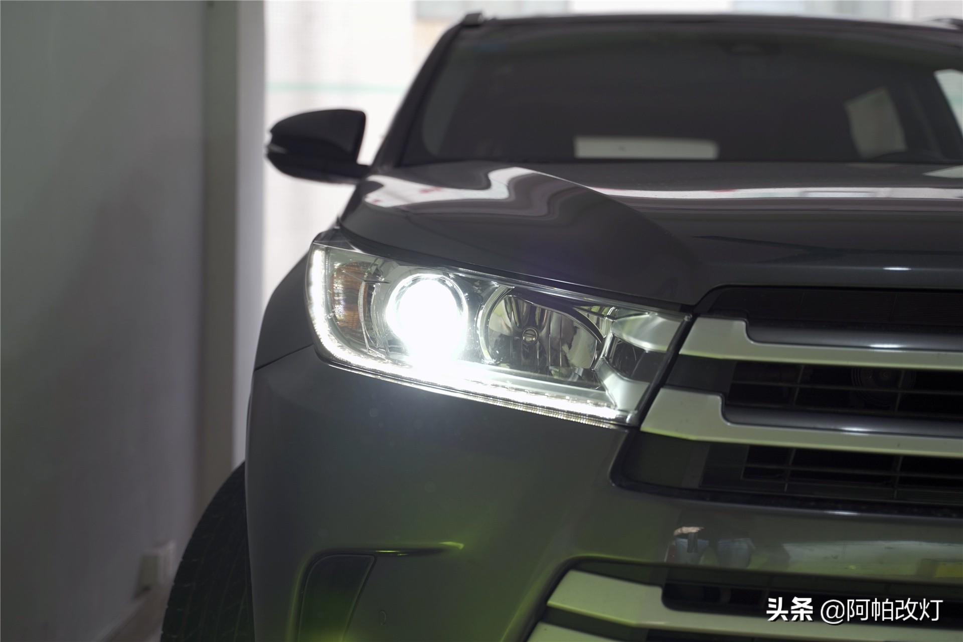 汉兰达汽车灯光近光灯升级,广州丰田汉兰达大灯改装全过程