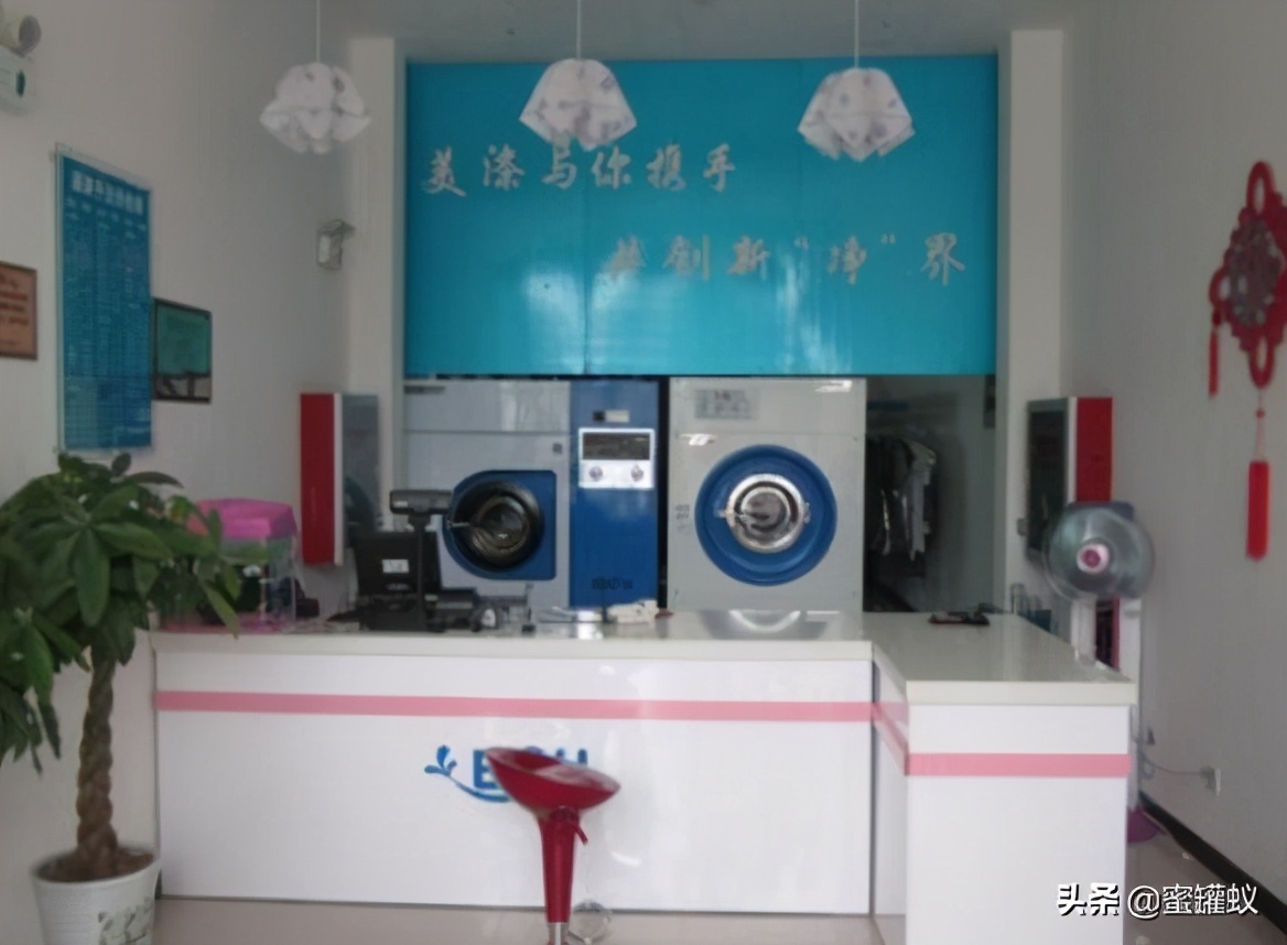 怎样使洗后的羽绒服蓬松,怎么让洗后的羽绒服恢复蓬松感