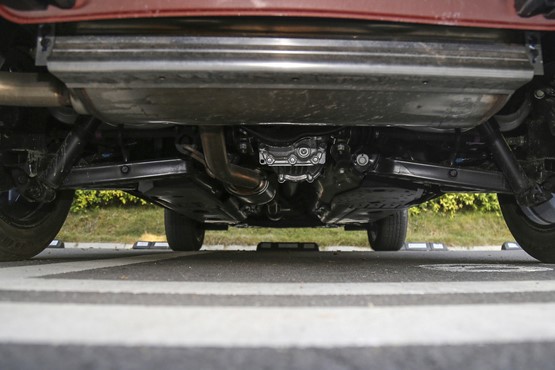 敢问路在何方车行,迟来的挑战者试驾东风雷诺科雷嘉