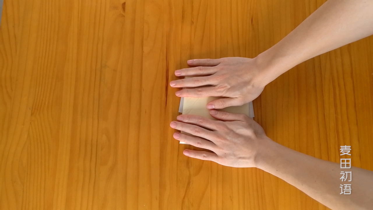 牛角包可颂面包开酥教程视频,牛角包可颂手动开酥