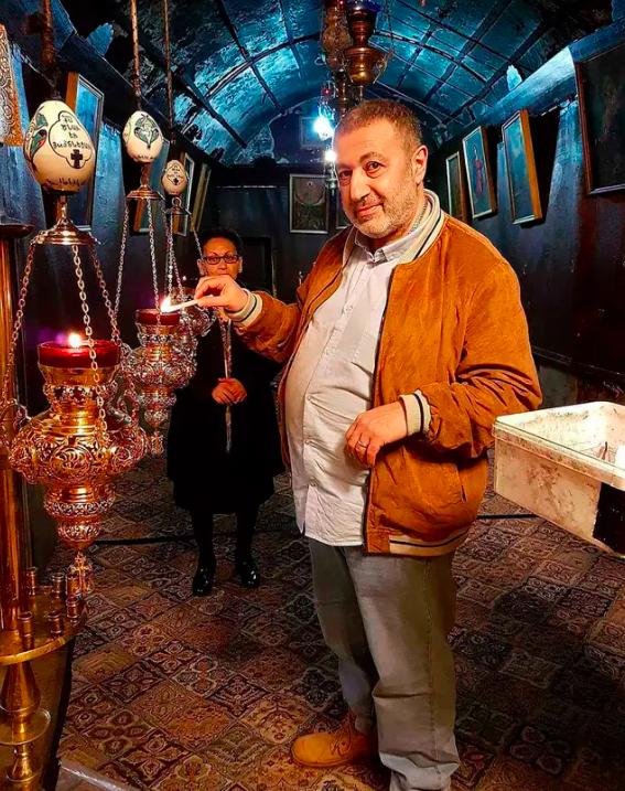 俄三姐妹联手杀父或无罪释放？新证据曝鬼父恋童*行暴**