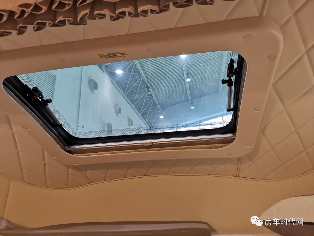 中额头内有大乾坤！洗衣机外置金冠格林卡诺E款