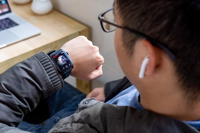 applewatch5和7对比,applewatch5蜂窝版评测