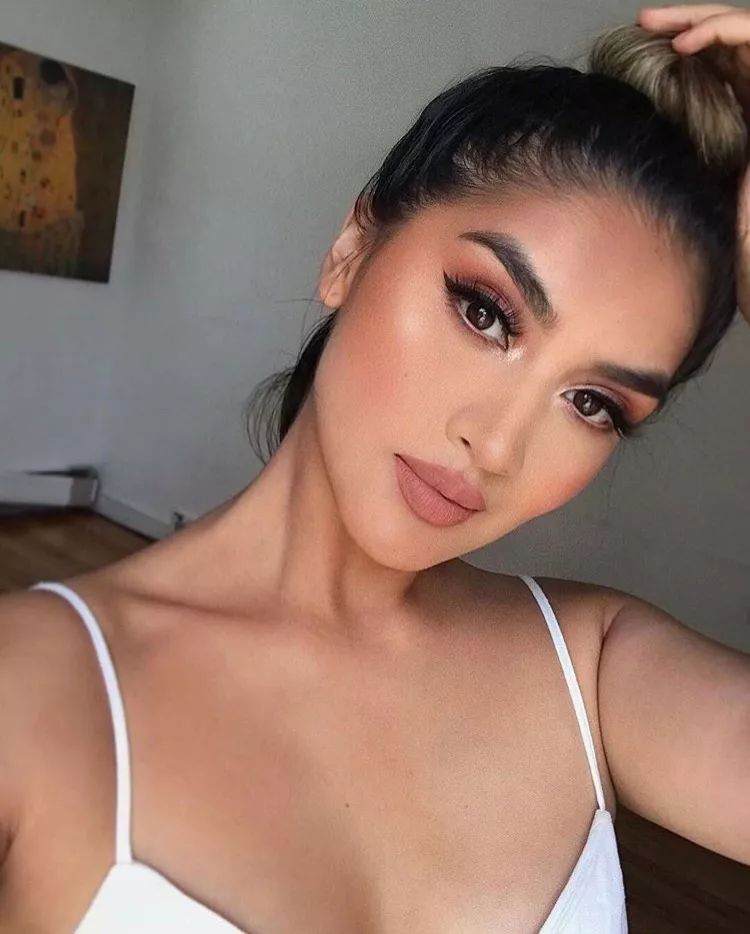 让麻辣鸡”从良”比裸妆更高阶，Jouer就搞定，还打什么水光针