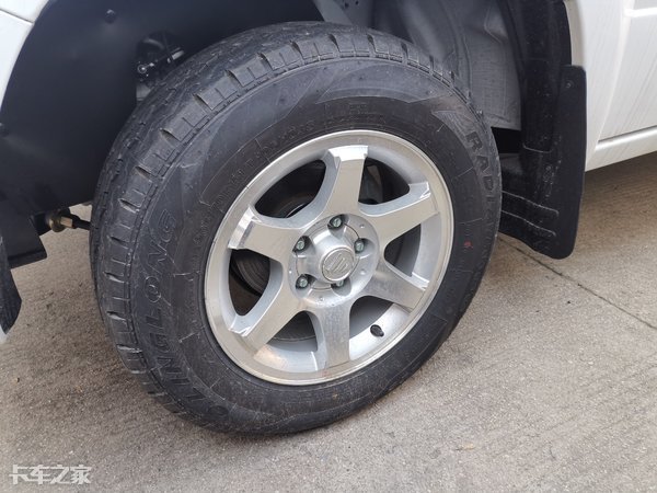 福田小货郎皮卡评测,福田小货郎皮卡和长安神骐f30对比