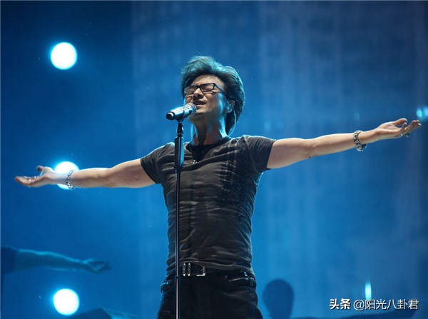 汪峰的婚姻历史四段过程,汪峰的四段恋爱史